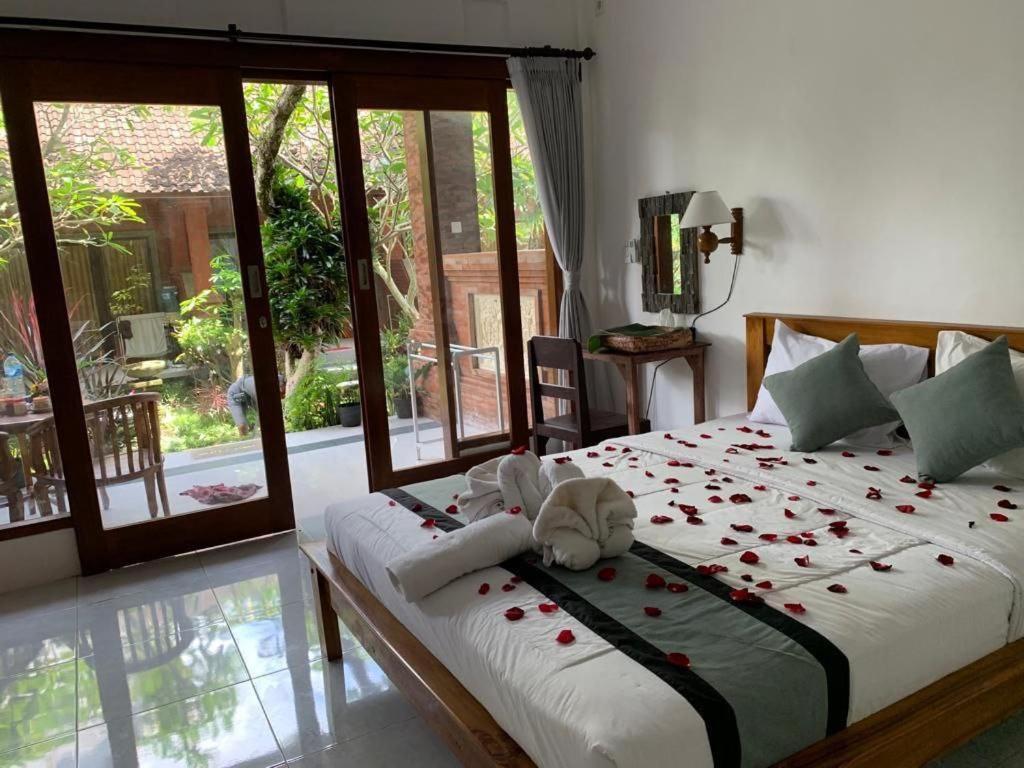 Yoga Homestay Ubud Екстер'єр фото