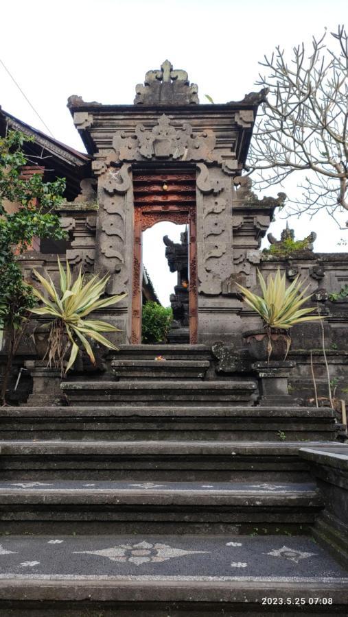 Yoga Homestay Ubud Екстер'єр фото
